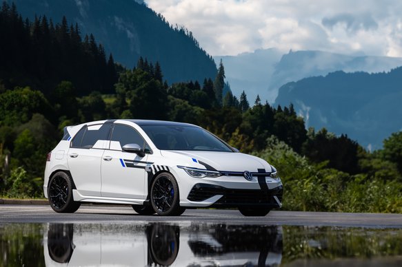 APR LOWERING SPRINGS, 2022 GOLF-R (MK8)