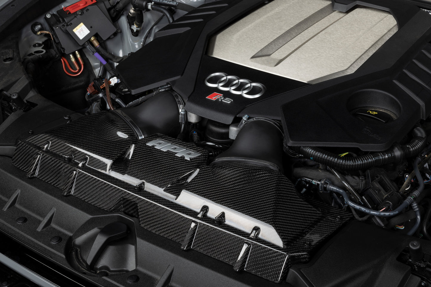 APR CARBON FIBER INTAKE - 4.0T RS6/RS7 (C8)