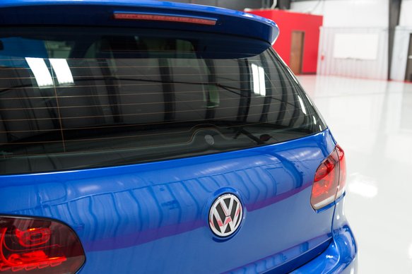 APR REAR WIPER DELETE KIT, MK4/MK5/MK6/MK7, BLACK, ALUMINUM