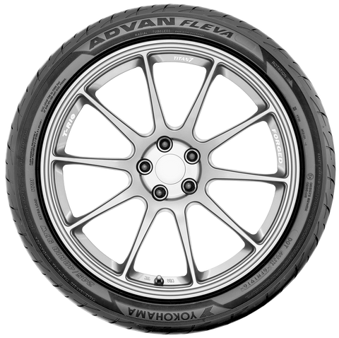 215/45R17 YOKOHAMA ADVAN FLEVA