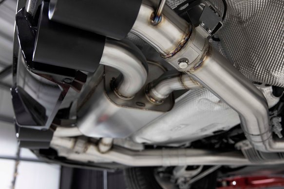 DINAN FREEFLOW EXHAUST; G8X M3/M4